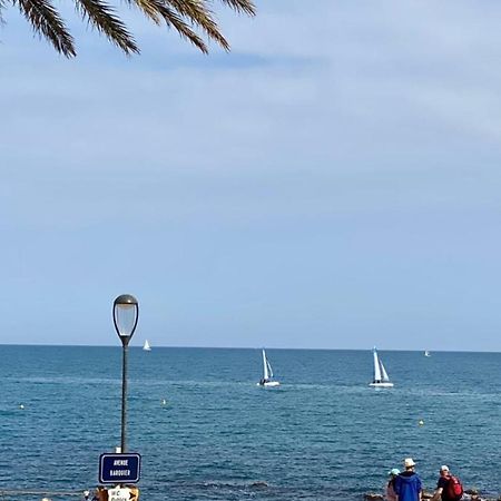 Fully Equipped Beachfront Studio In The Heart Of The City Center Bd Leclerc Antibes Eksteriør bilde