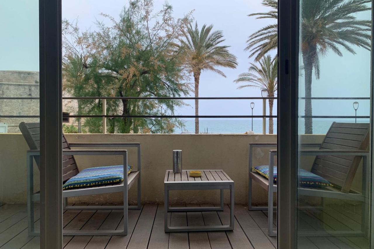 Fully Equipped Beachfront Studio In The Heart Of The City Center Bd Leclerc Antibes Eksteriør bilde