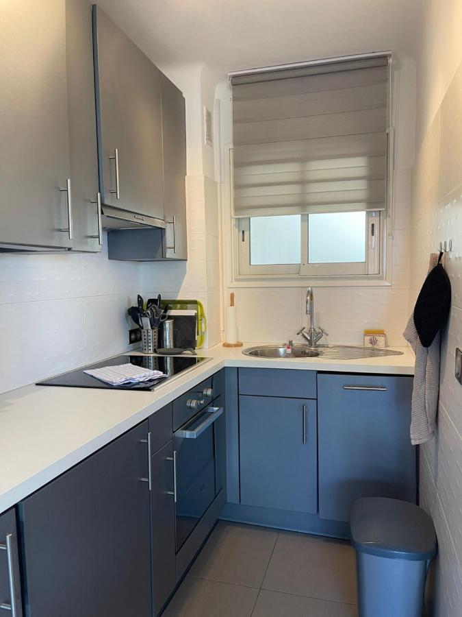 Fully Equipped Beachfront Studio In The Heart Of The City Center Bd Leclerc Antibes Eksteriør bilde