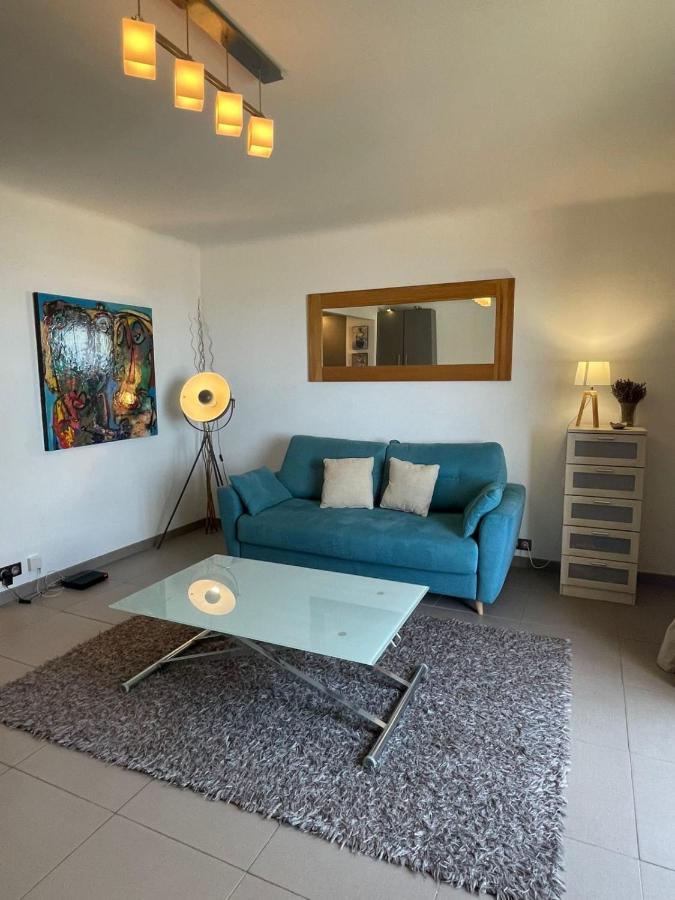 Fully Equipped Beachfront Studio In The Heart Of The City Center Bd Leclerc Antibes Eksteriør bilde