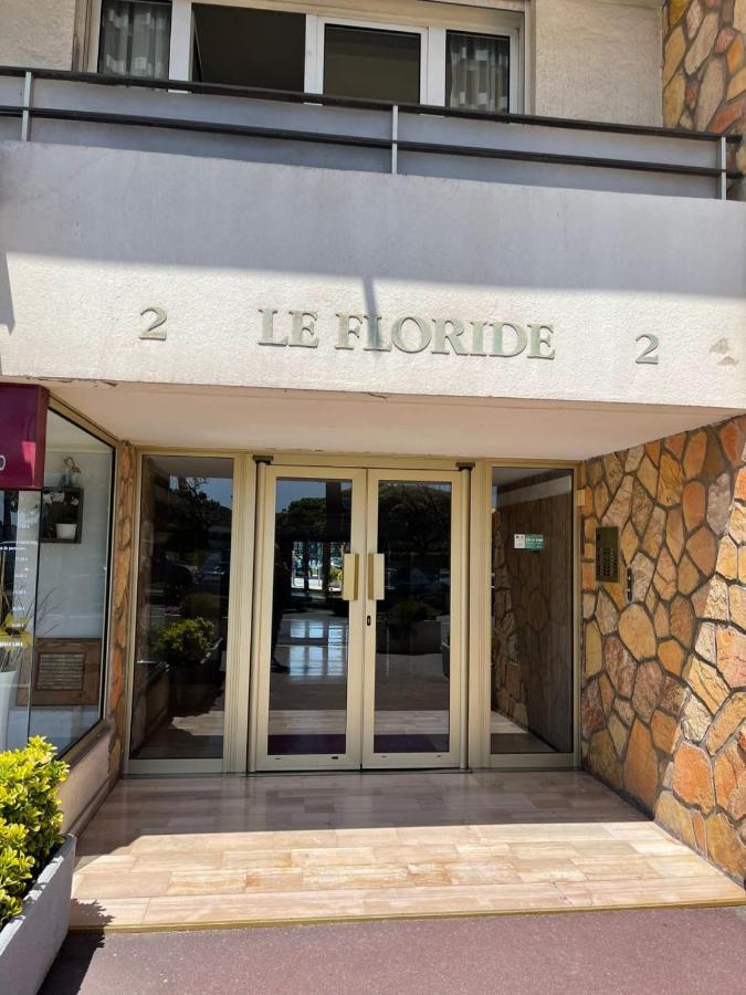 Fully Equipped Beachfront Studio In The Heart Of The City Center Bd Leclerc Antibes Eksteriør bilde
