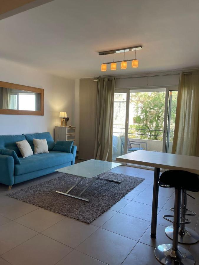 Fully Equipped Beachfront Studio In The Heart Of The City Center Bd Leclerc Antibes Eksteriør bilde